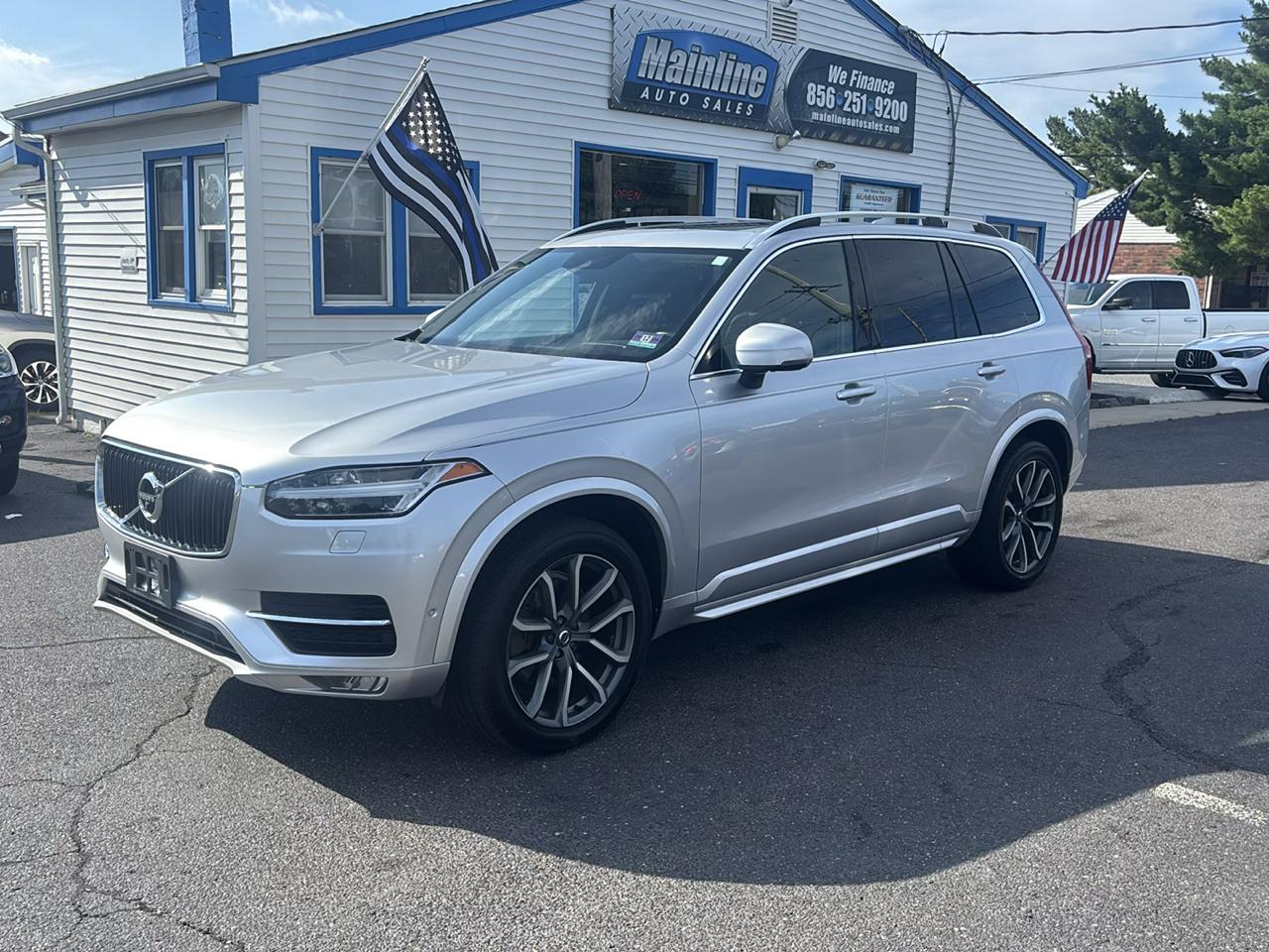 Volvo XC90 T6 AWD 7-Passenger Momentum 2017