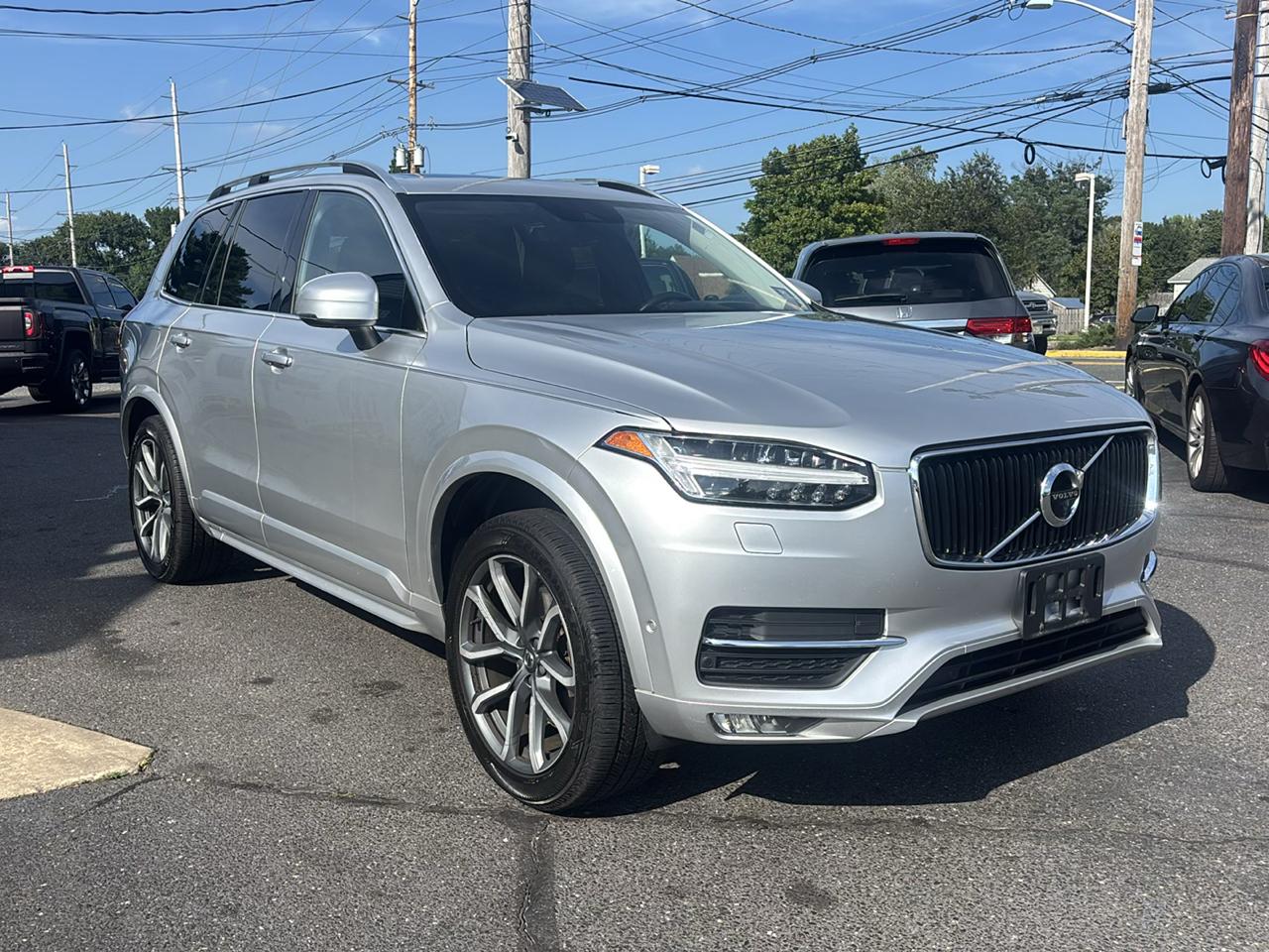 Volvo XC90 T6 AWD 7-Passenger Momentum 2017