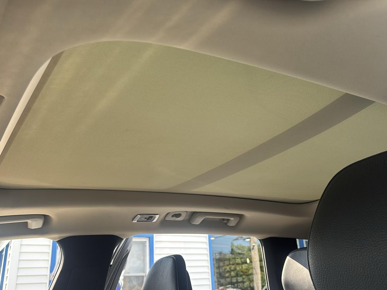 Volvo XC90 T6 AWD 7-Passenger Momentum 2017
