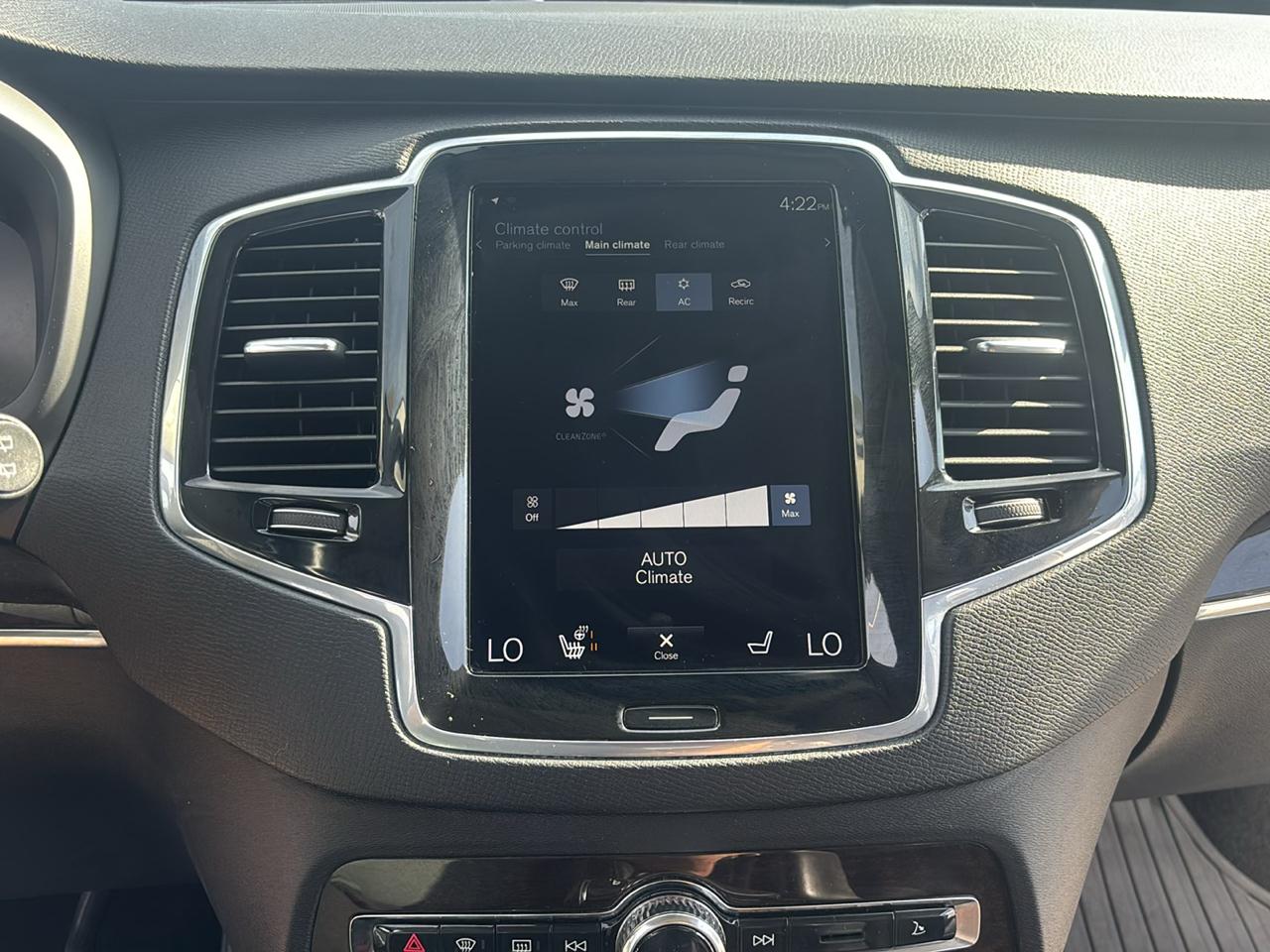 Volvo XC90 T6 AWD 7-Passenger Momentum 2017