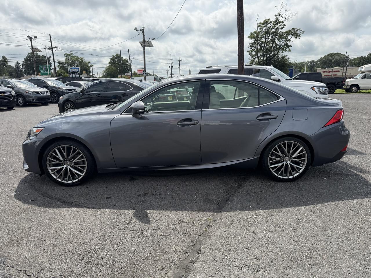 Lexus IS 250 4dr Sport Sdn Auto AWD 2014
