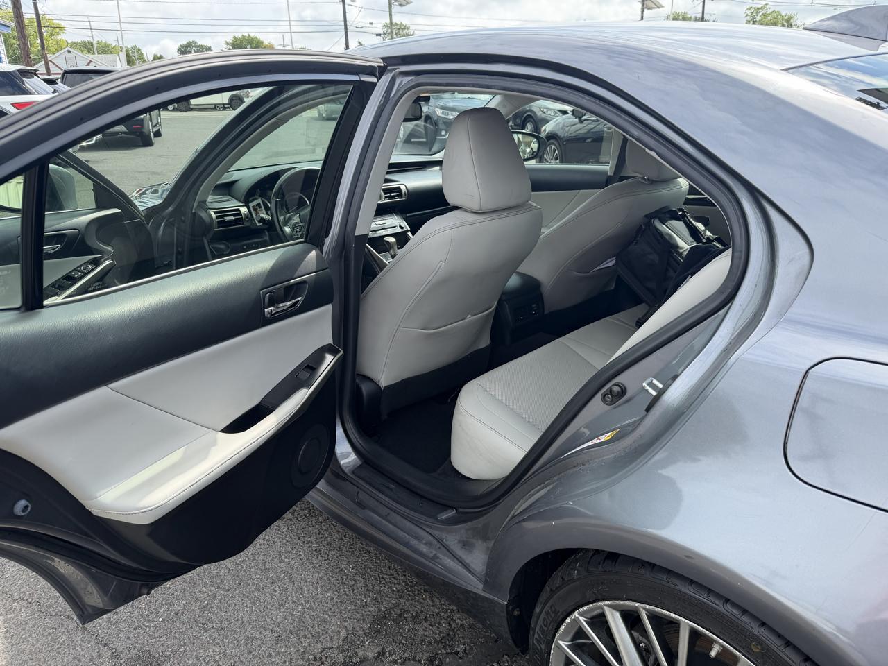 Lexus IS 250 4dr Sport Sdn Auto AWD 2014