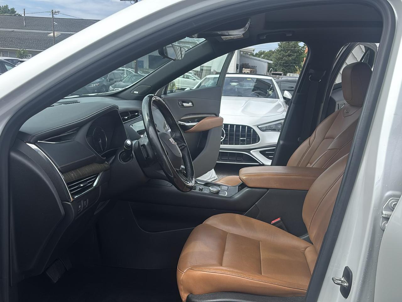 Cadillac XT4 AWD 4dr Premium Luxury 2019
