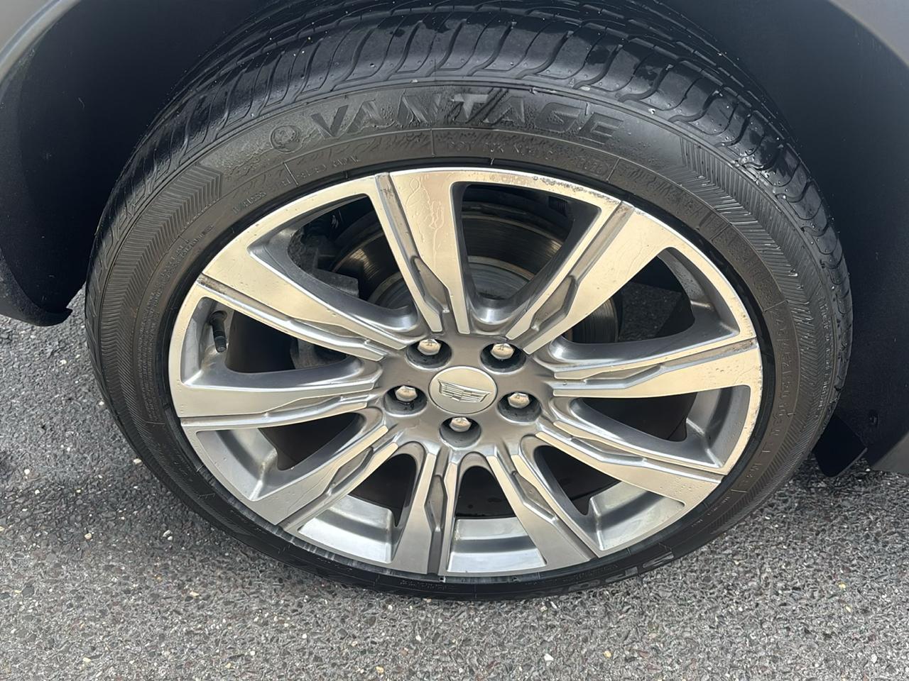 Cadillac XT4 AWD 4dr Premium Luxury 2019