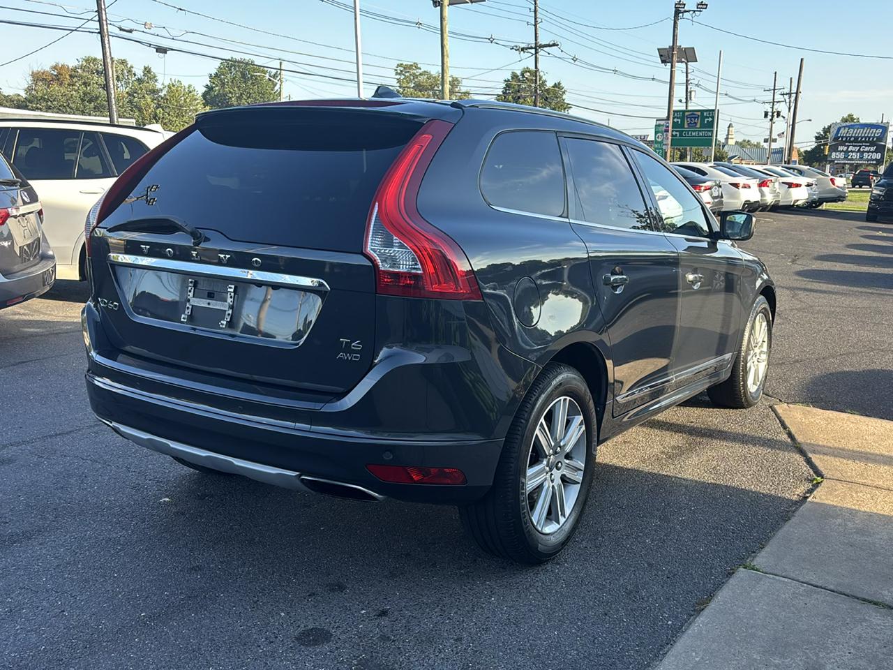 Volvo XC60 AWD 4dr T6 Drive-E 2016