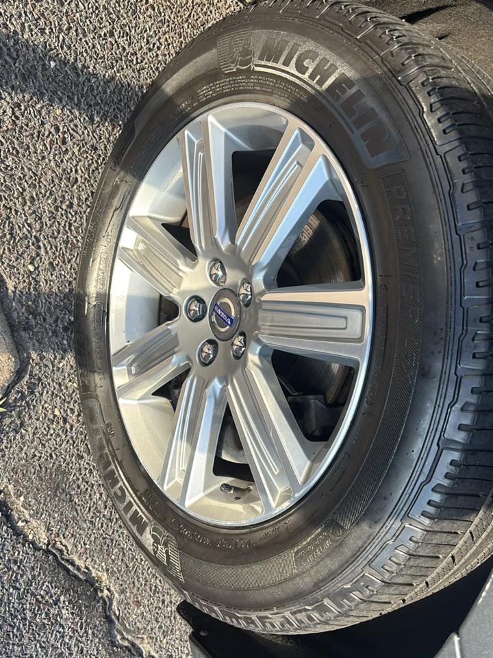 Volvo XC60 AWD 4dr T6 Drive-E 2016
