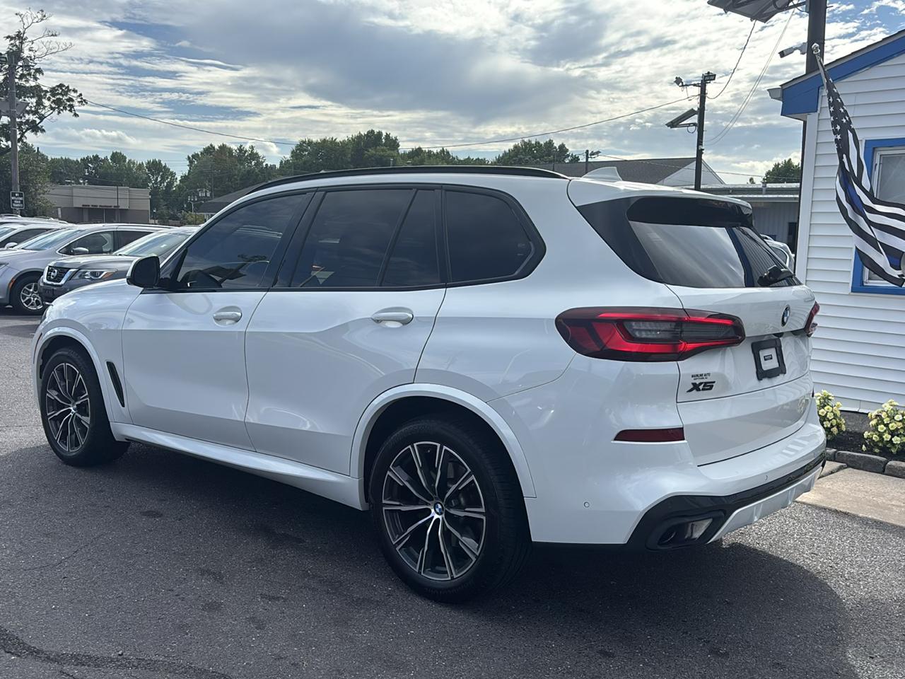 BMW X5 xDrive40i Sports Activity Vehicle 2021