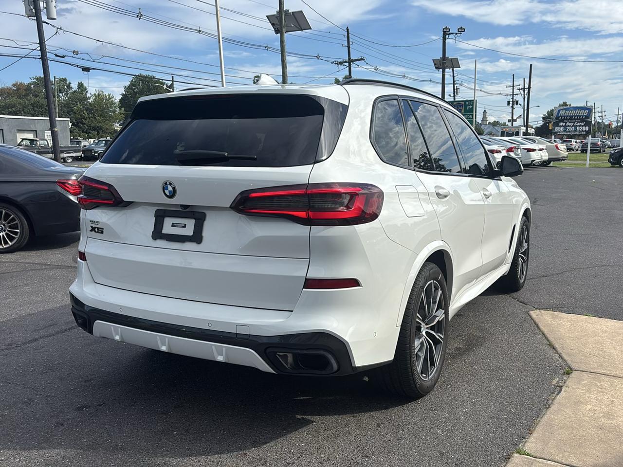 BMW X5 xDrive40i Sports Activity Vehicle 2021