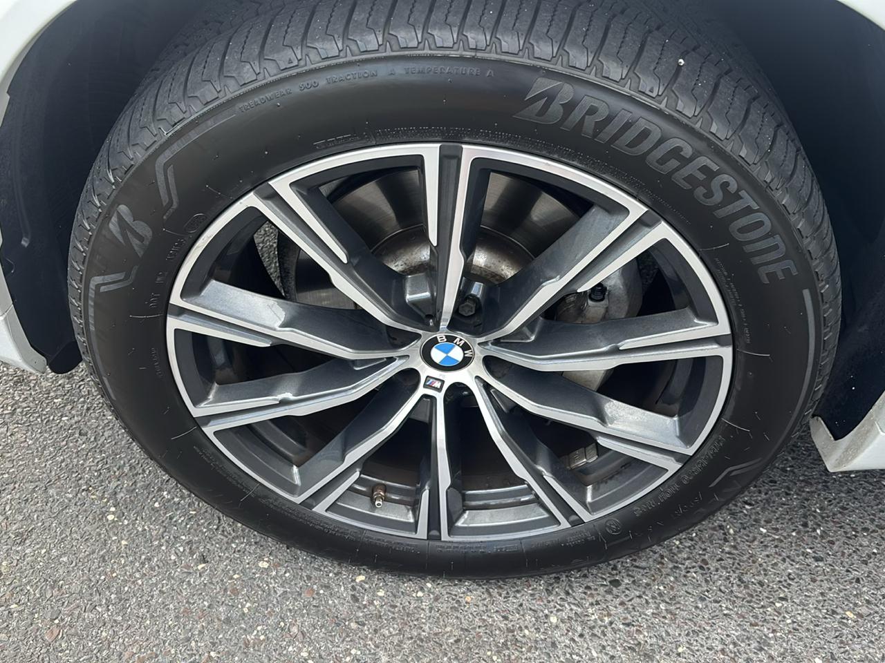 BMW X5 xDrive40i Sports Activity Vehicle 2021