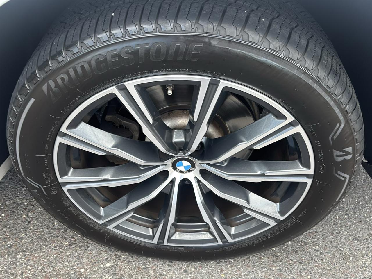BMW X5 xDrive40i Sports Activity Vehicle 2021