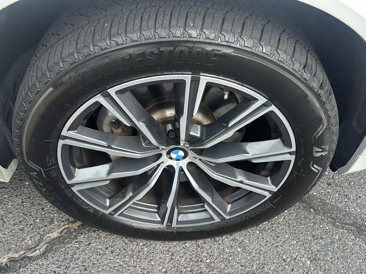 BMW X5 xDrive40i Sports Activity Vehicle 2021