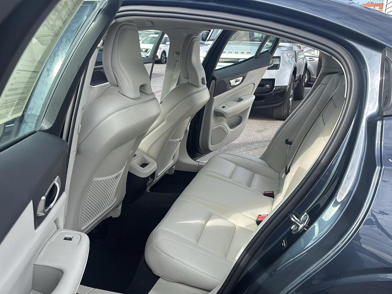 Volvo S60 T6 AWD Momentum 2020
