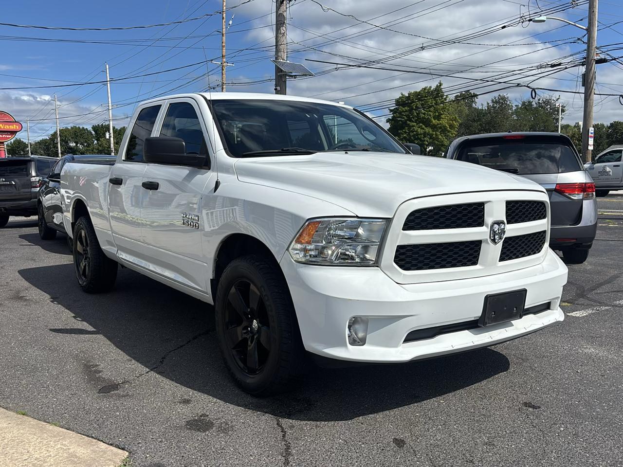 RAM 1500 Express 4x4 Quad Cab 6'4" Box 2018