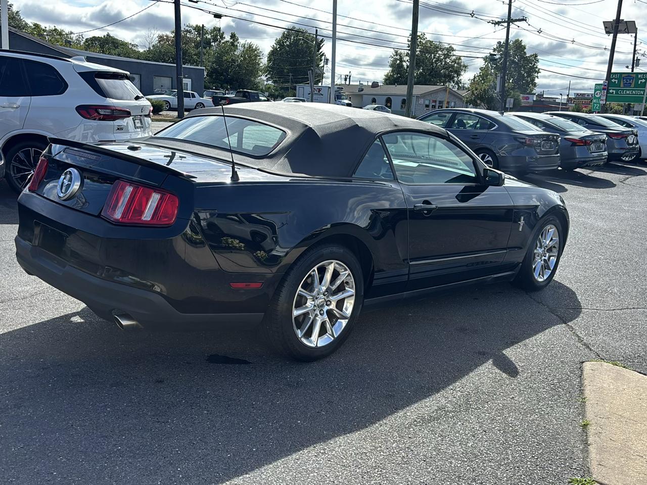 Ford Mustang 2dr Conv V6 2010
