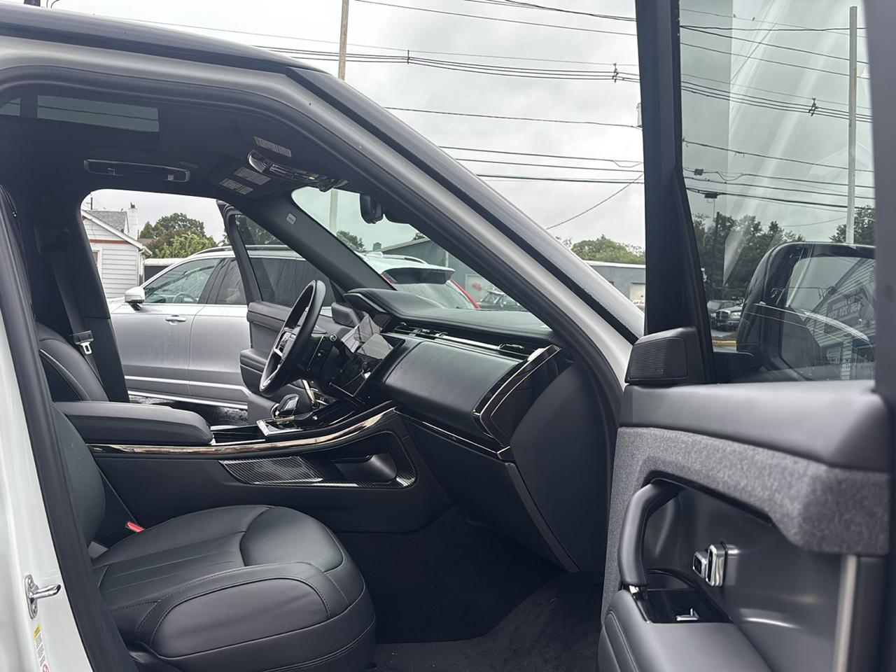 Land Rover Range Rover Sport P400 Dynamic SE 2024