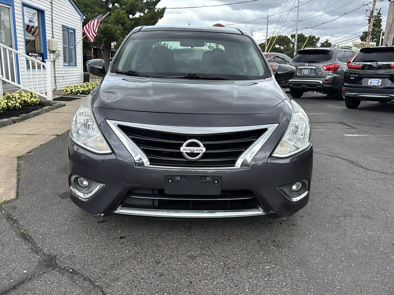 Nissan Versa 4dr Sdn CVT 1.6 SL 2015