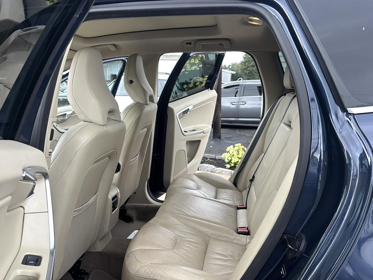 Volvo XC60 AWD 4dr T6 2013