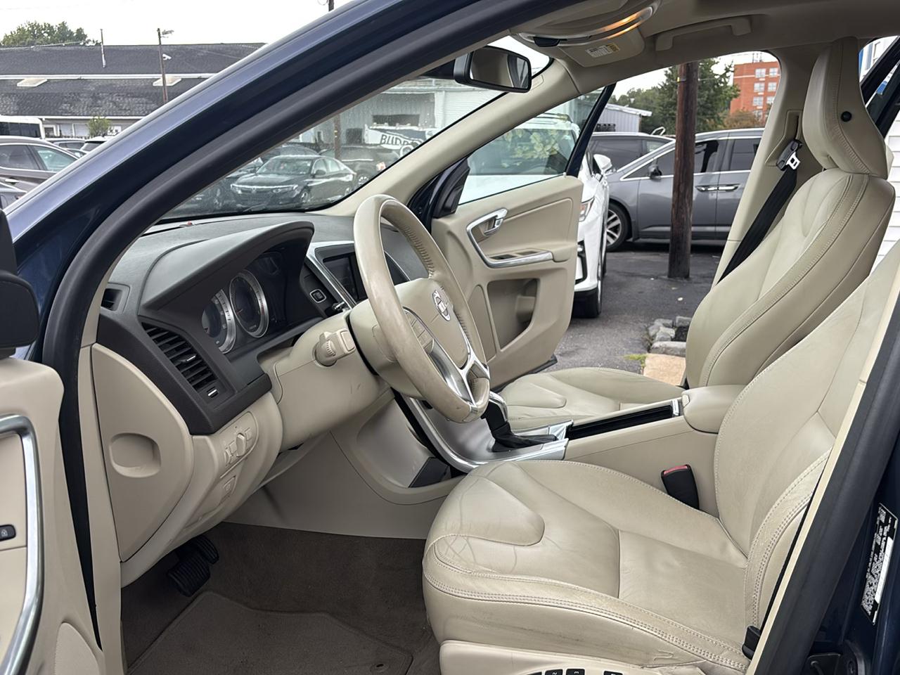 Volvo XC60 AWD 4dr T6 2013