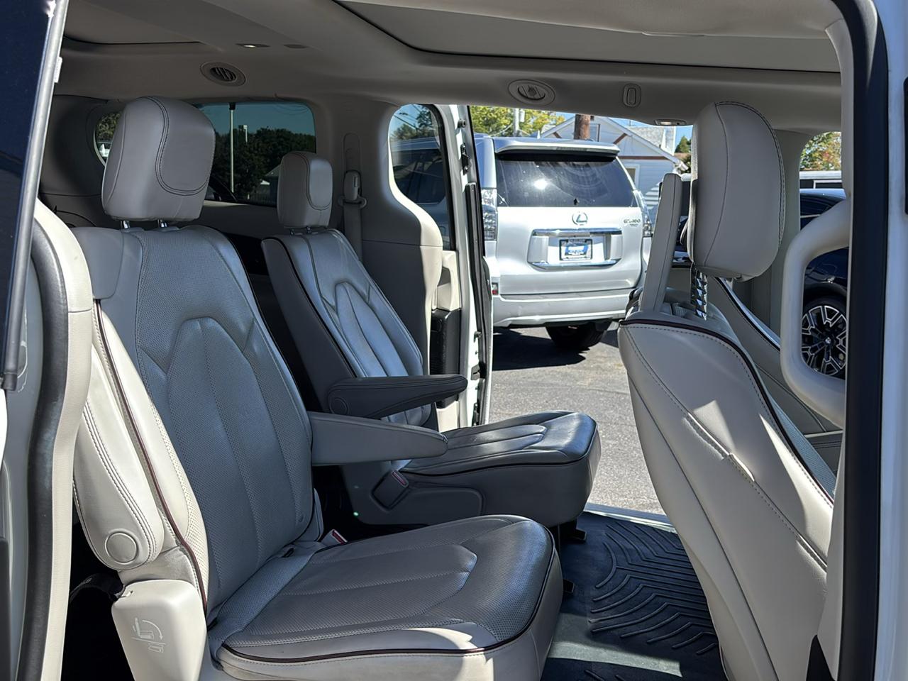 Chrysler Pacifica Limited FWD 2017