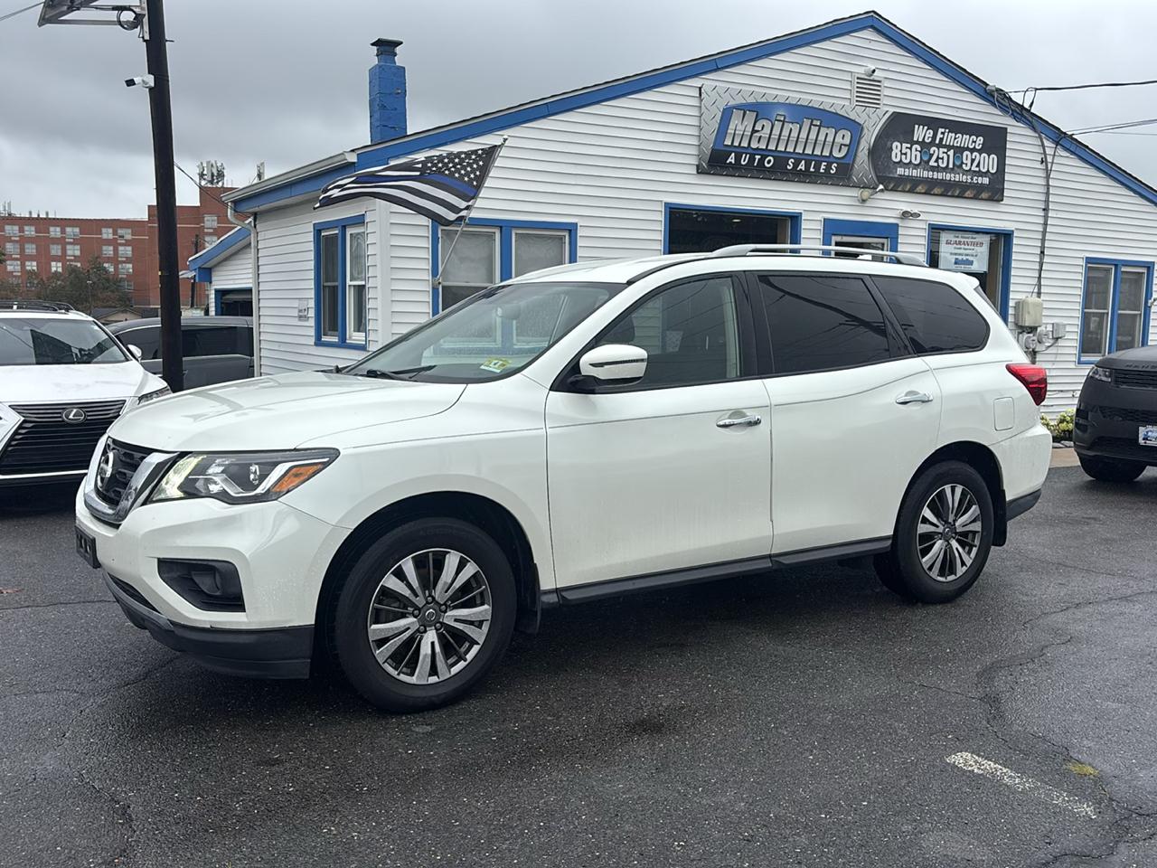 Nissan Pathfinder 4x4 SV 2019