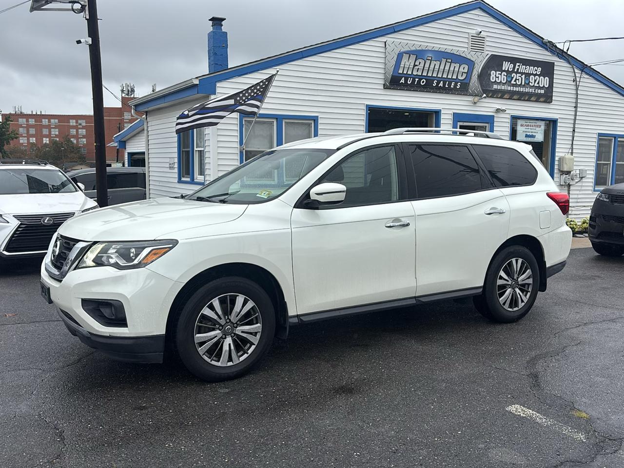 Nissan Pathfinder 4x4 SV 2019