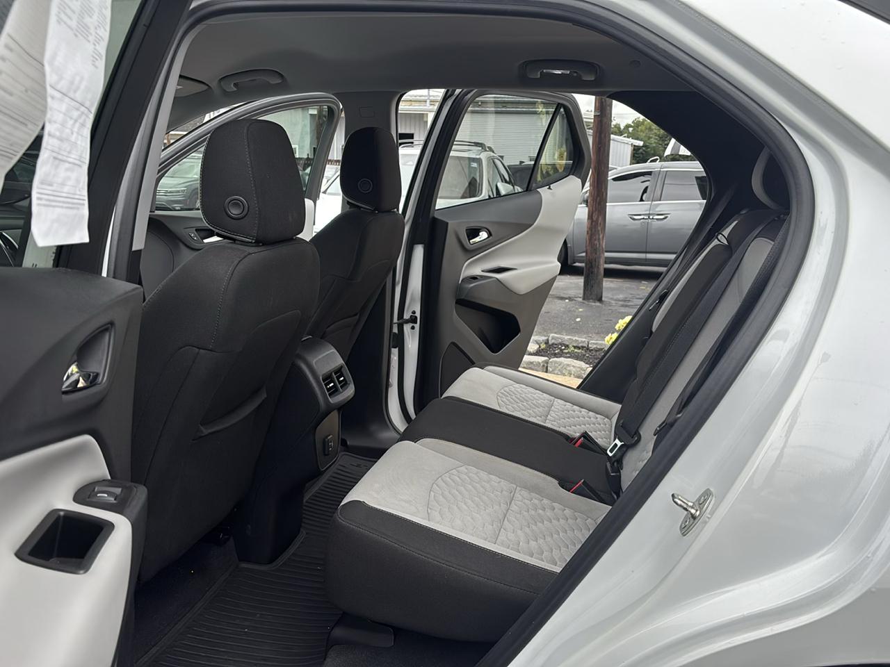 Chevrolet Equinox FWD 4dr LS w/1LS 2020