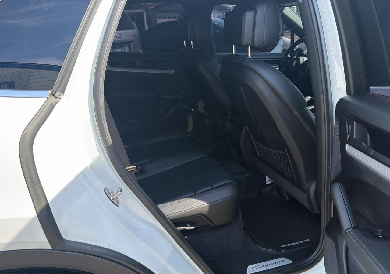 Porsche Cayenne AWD 2024
