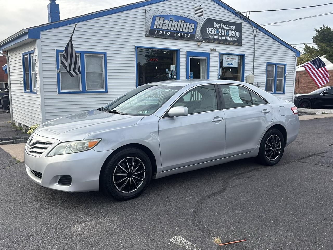 Toyota Camry 4dr Sdn I4 Man (Natl) 2010