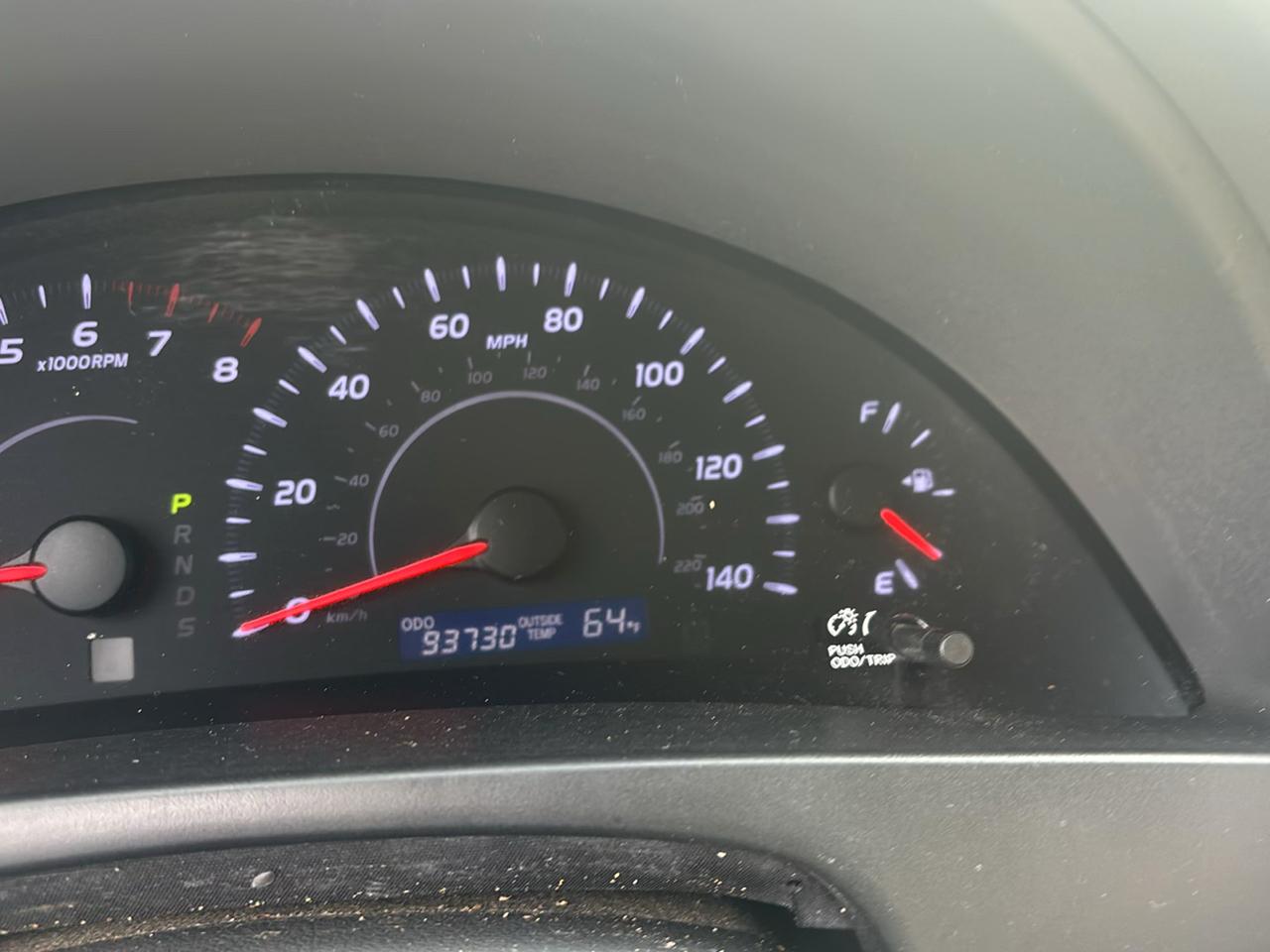 Toyota Camry 4dr Sdn I4 Man (Natl) 2010
