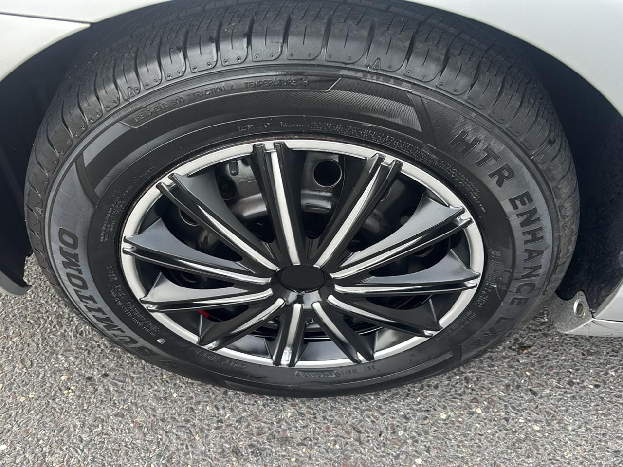 Toyota Camry 4dr Sdn I4 Man (Natl) 2010