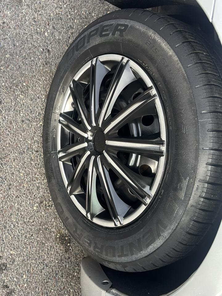 Toyota Camry 4dr Sdn I4 Man (Natl) 2010