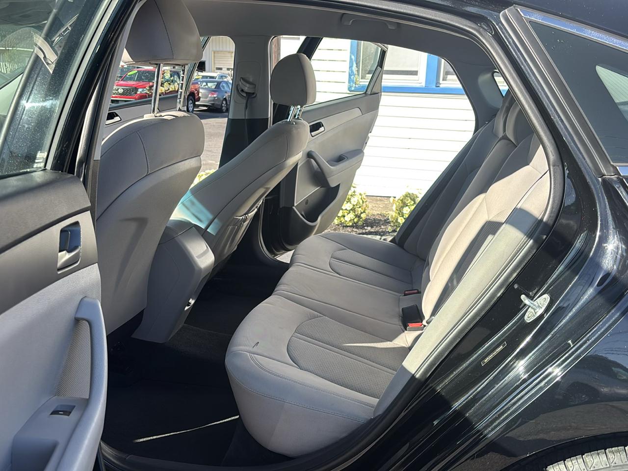 Hyundai Sonata SE 2.4L 2018