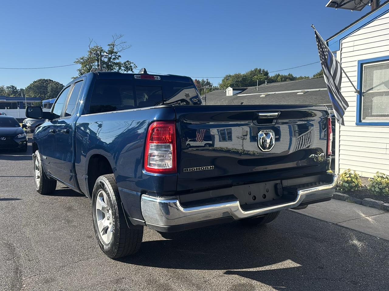 RAM 1500 Big Horn 4x4 Quad Cab 6'4" Box 2020