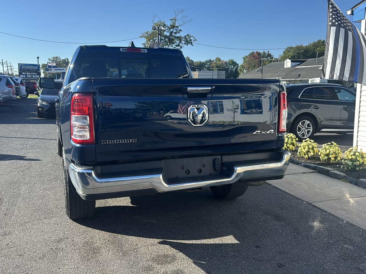 RAM 1500 Big Horn 4x4 Quad Cab 6'4" Box 2020