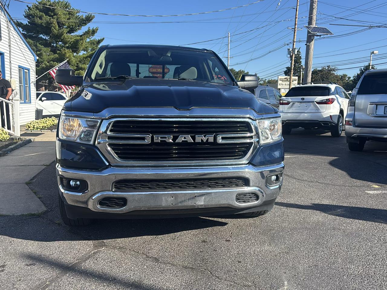 RAM 1500 Big Horn 4x4 Quad Cab 6'4" Box 2020