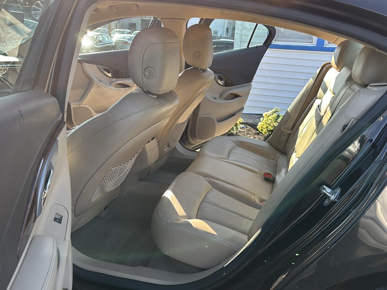 Buick LaCrosse 4dr Sdn Leather FWD 2013