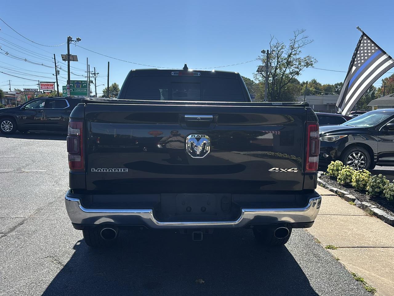 RAM 1500 Laramie 4x4 Crew Cab 6'4" Box 2019