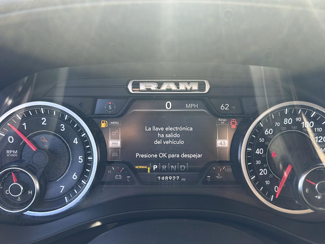 RAM 1500 Laramie 4x4 Crew Cab 6'4" Box 2019