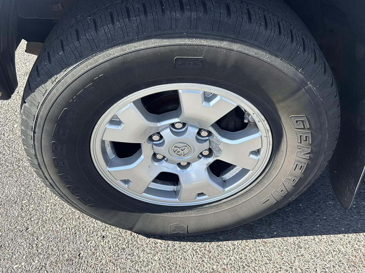 Toyota Tacoma 4WD Dbl V6 MT (Natl) 2008
