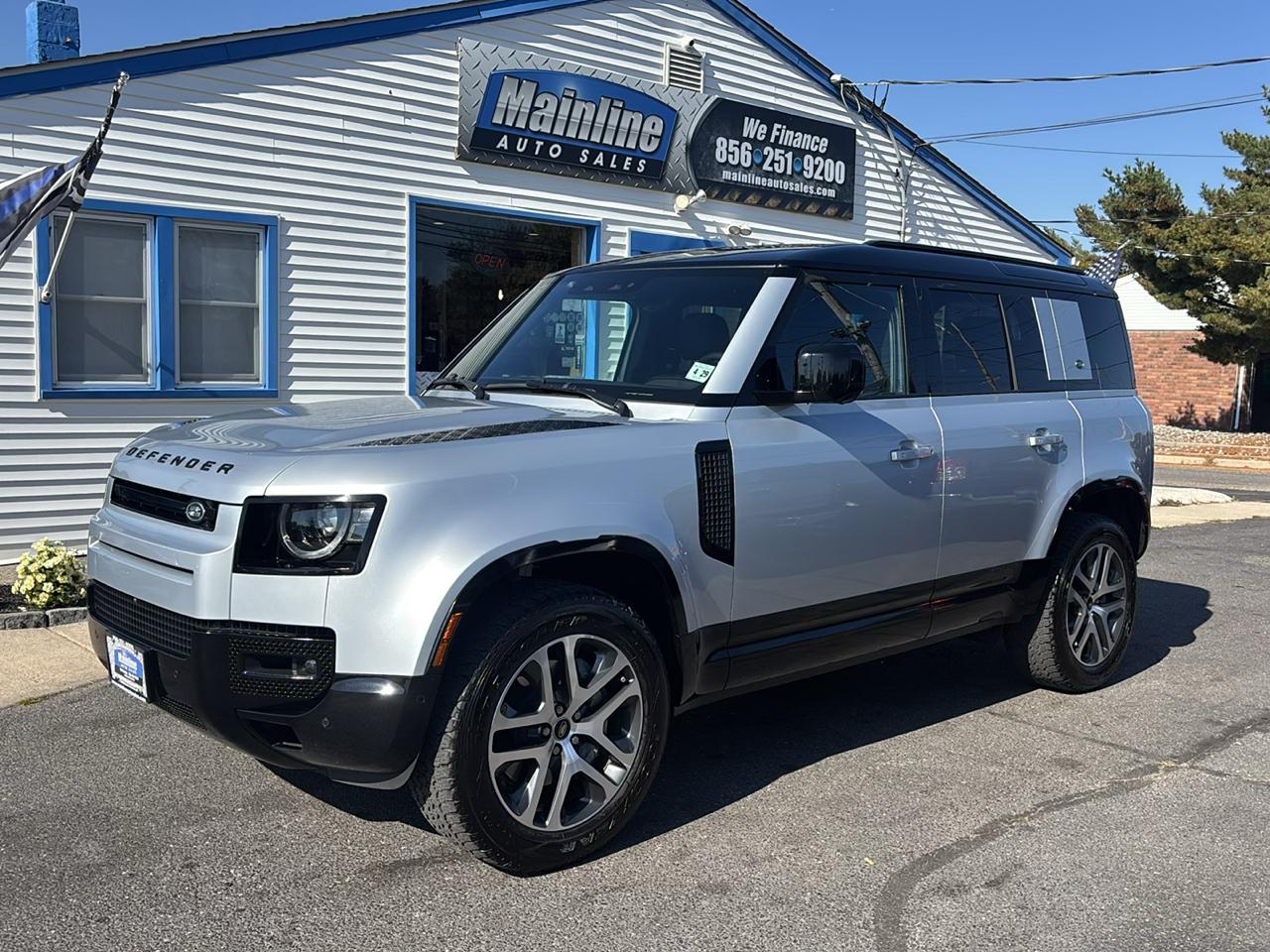 Land Rover Defender 110 P400 X-Dynamic SE 2024