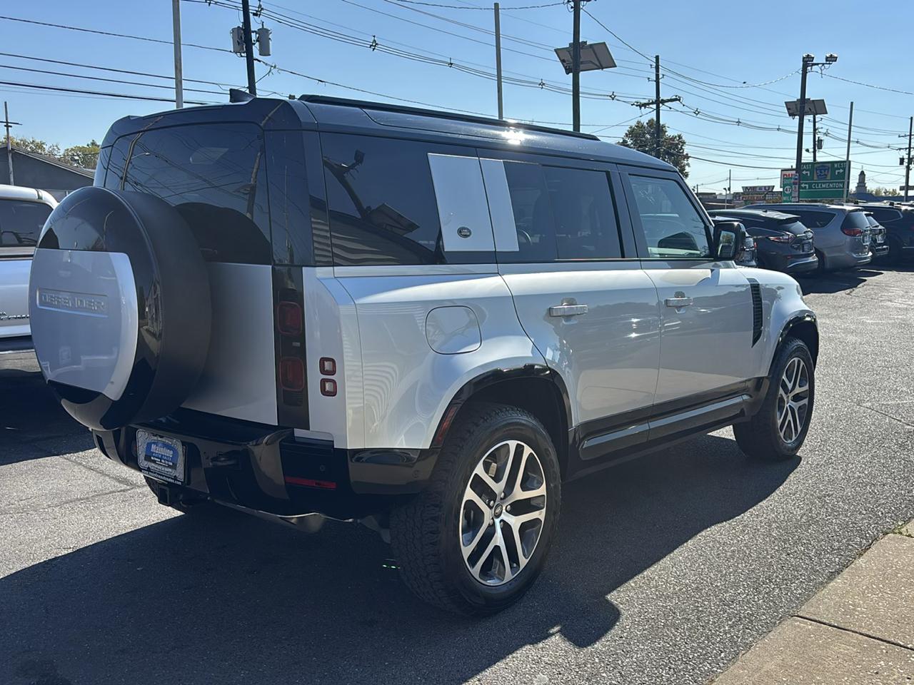 Land Rover Defender 110 P400 X-Dynamic SE 2024