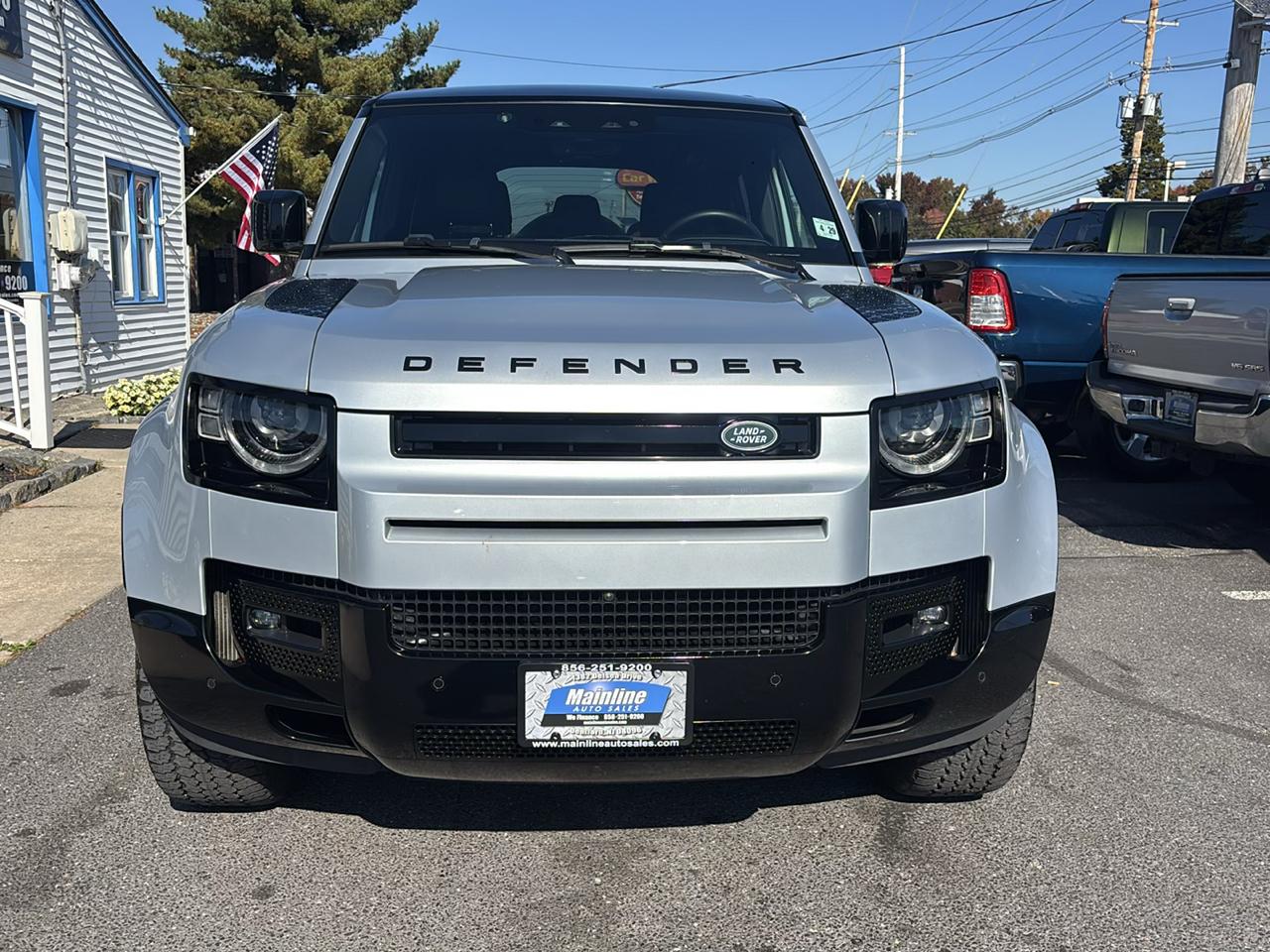 Land Rover Defender 110 P400 X-Dynamic SE 2024