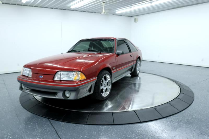 1992 Ford Mustang 1