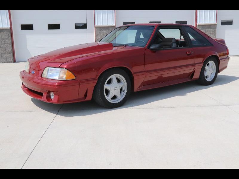 Ford Mustang GT hatchback 1991