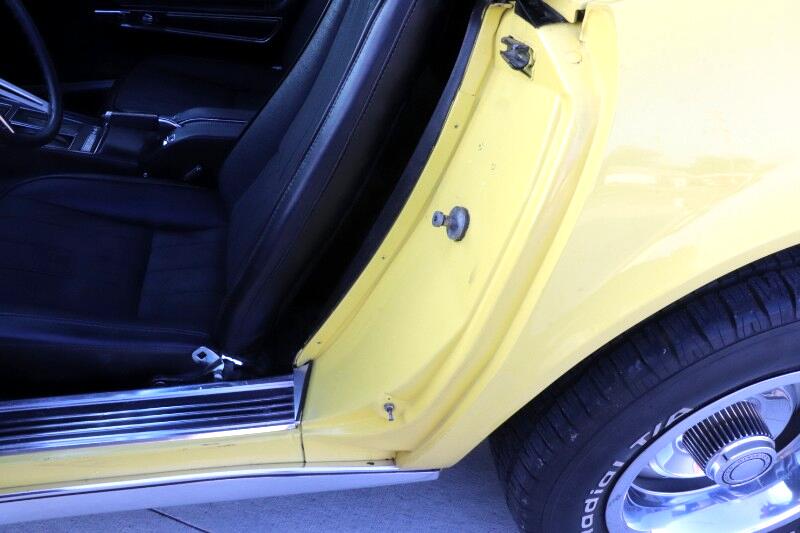 1974 Chevrolet Corvette Sting Ray 21