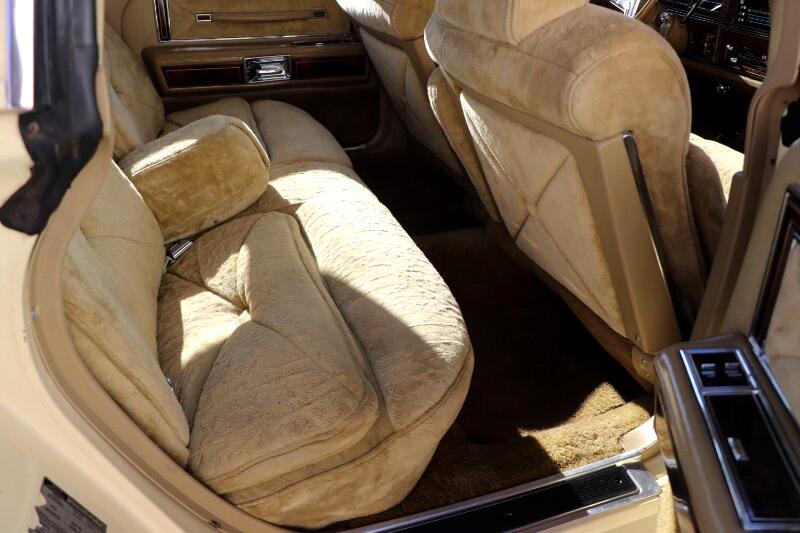 1979 Lincoln Continental 19