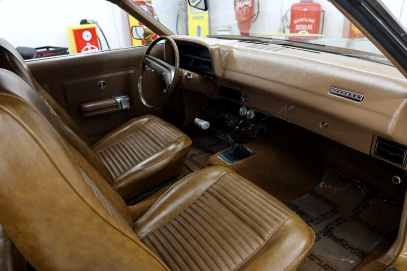1970 Ford Torino 40