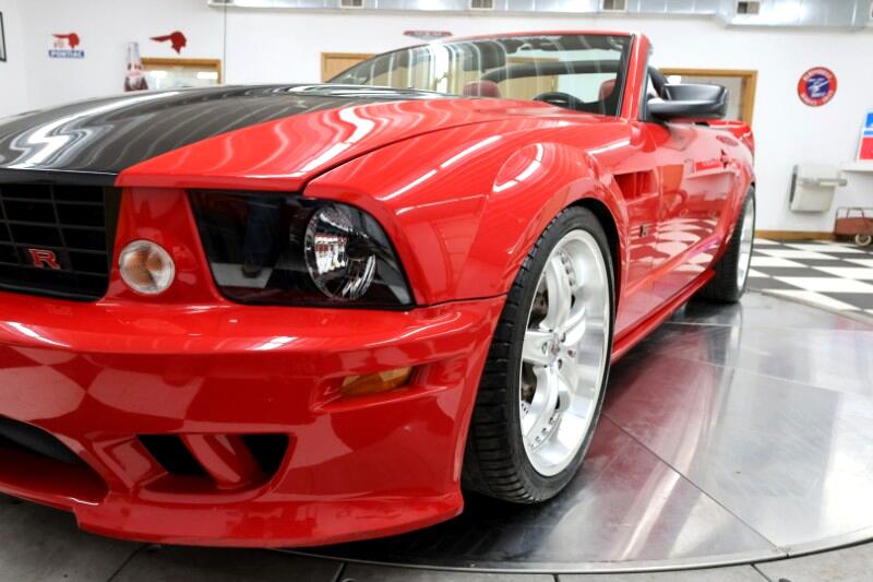 2006 Ford Mustang 37