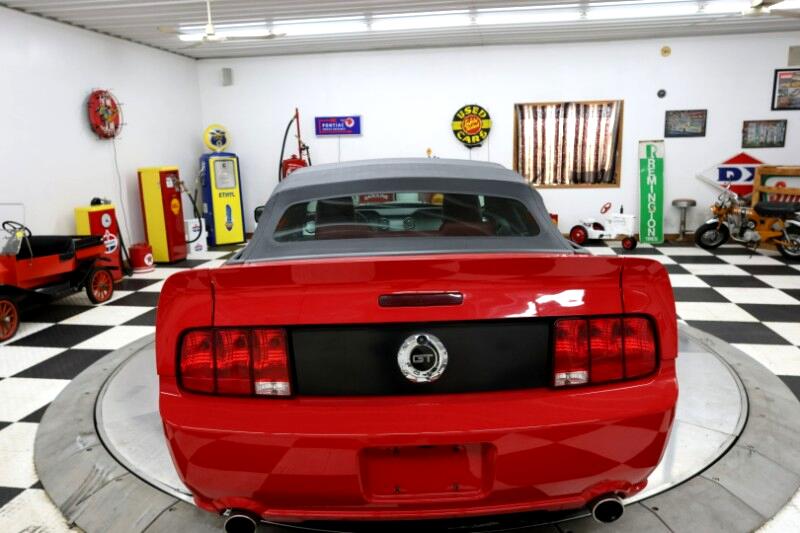 2006 Ford Mustang 64