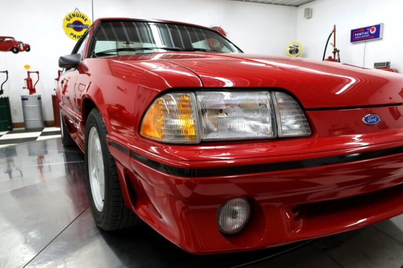1990 Ford Mustang 5